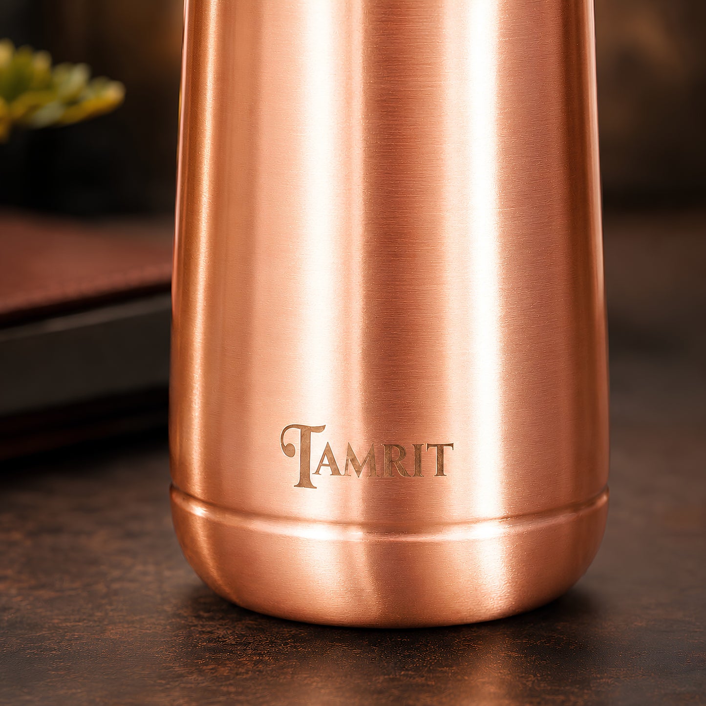 Tamrit Curo copper bottle close-up, natural matte copper finish