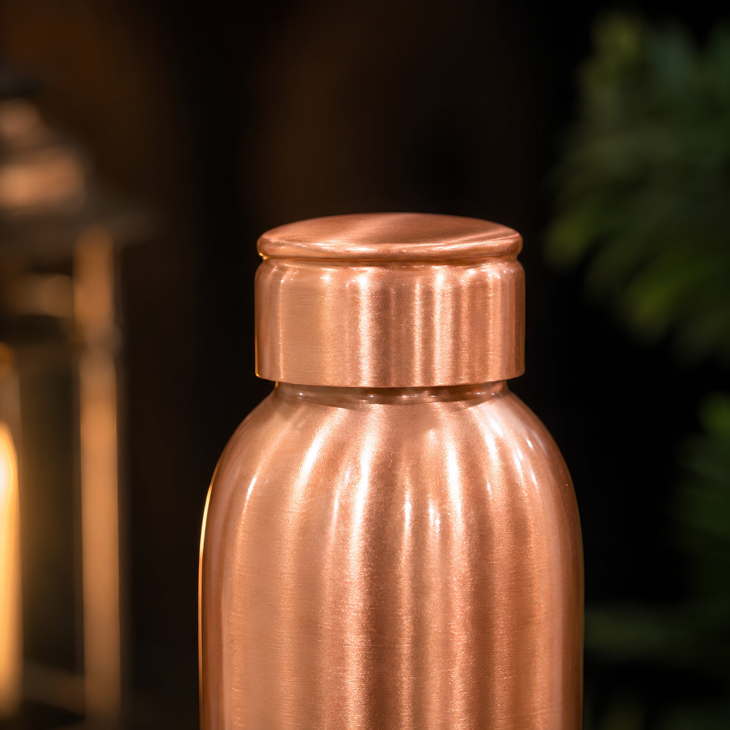 Tamrit CuPro copper bottle close-up, natural matte copper finish